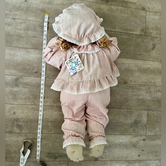 RARE Vintage Korner Kids 30inch ‘Patience is a Virtue’ Hide & Seek Time Out Doll - Picture 5 of 10